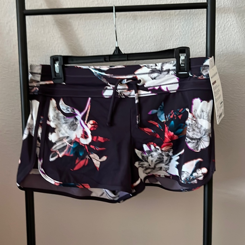 Athleta surge short